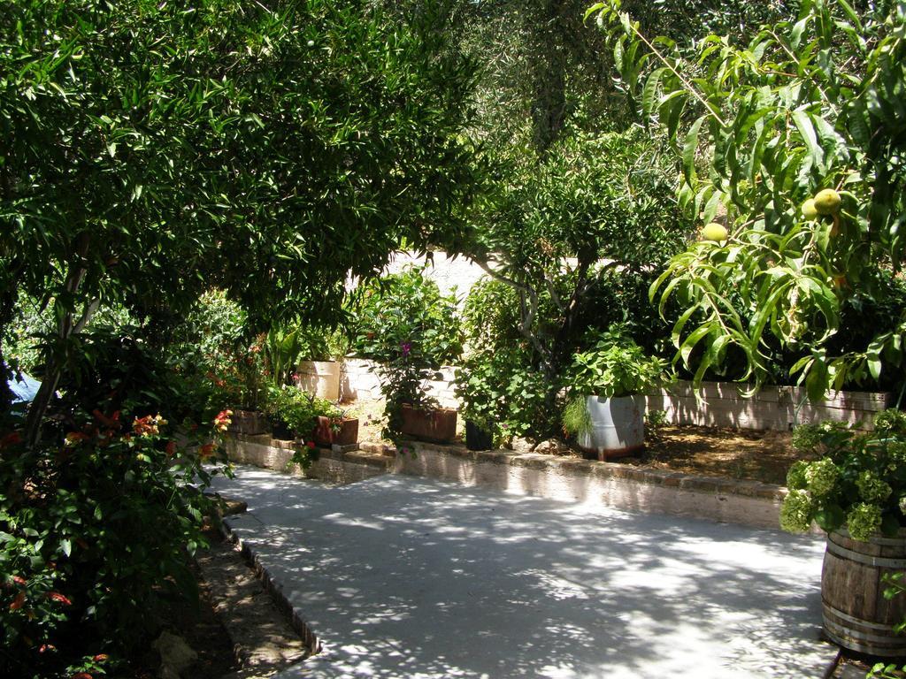 Apostolos & Eleni Family Apartments Perama  Extérieur photo