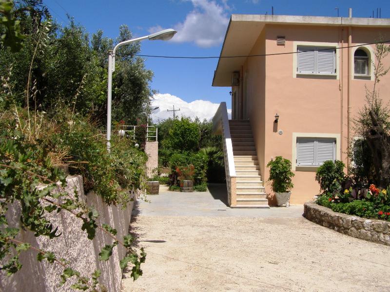 Apostolos & Eleni Family Apartments Perama  Extérieur photo