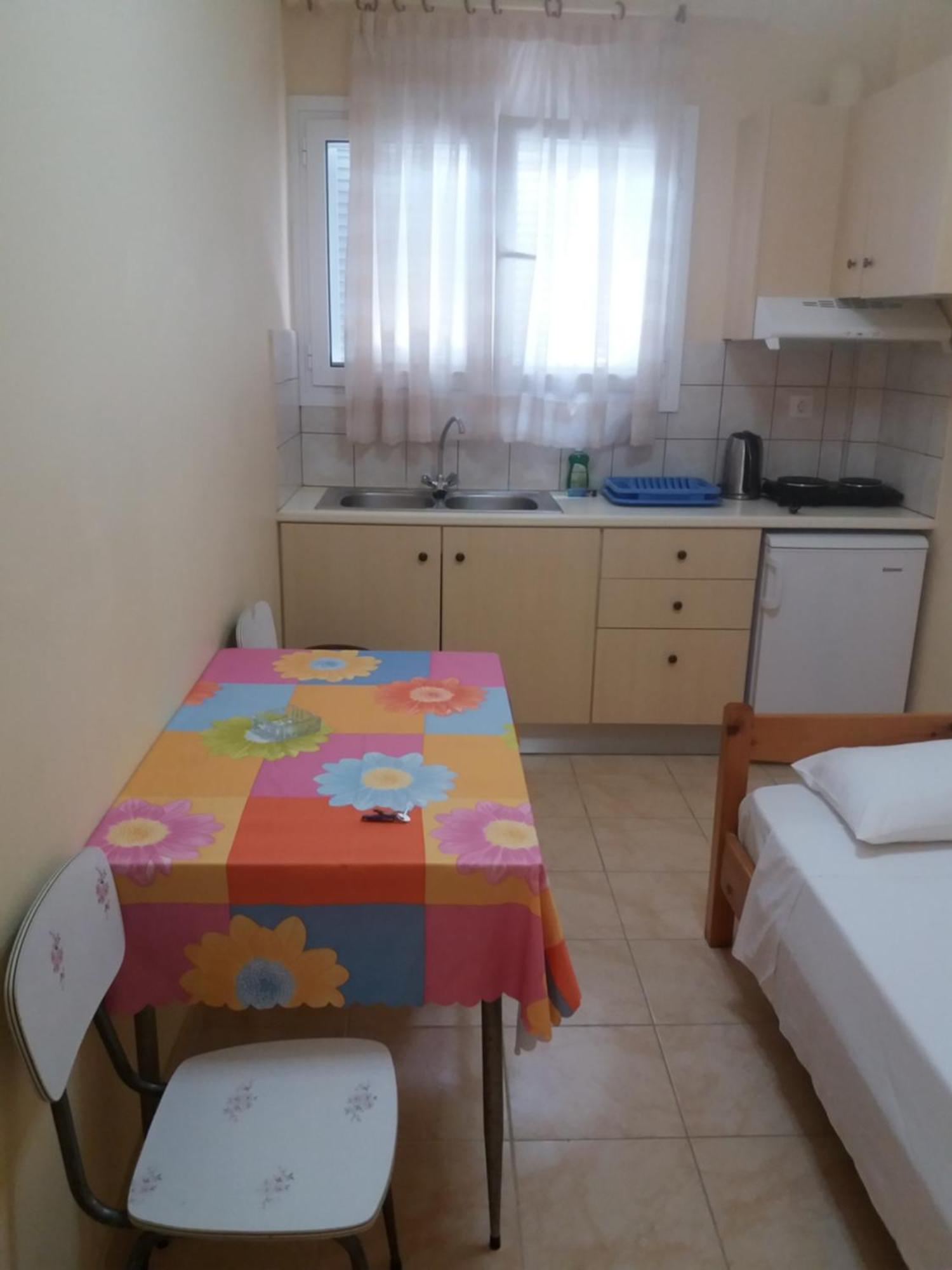 Apostolos & Eleni Family Apartments Perama  Extérieur photo