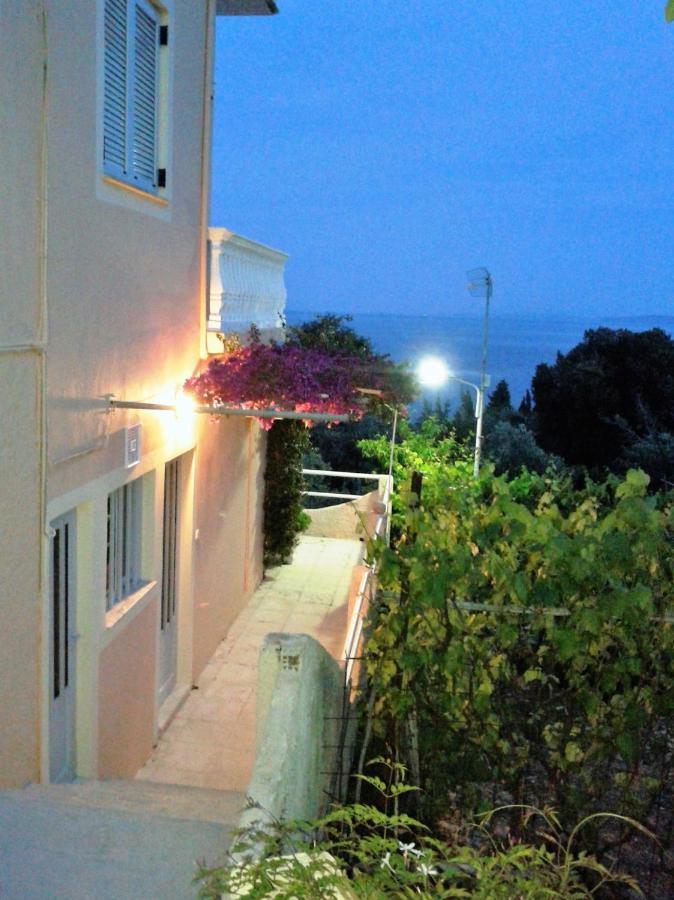 Apostolos & Eleni Family Apartments Perama  Extérieur photo